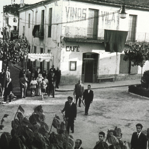 Processó de Corpus. El tàlem amb el rector i les autoritats que tanquen la processó