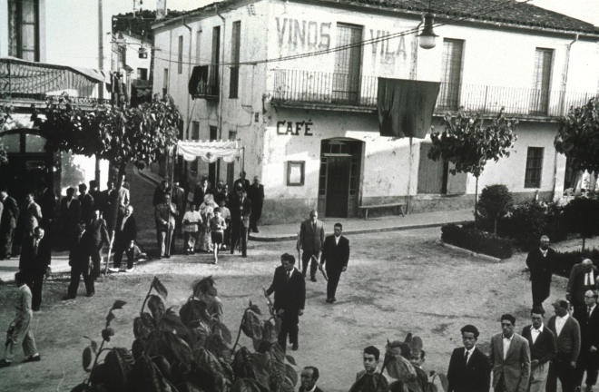 Processó de Corpus. El tàlem amb el rector i les autoritats que tanquen la processó