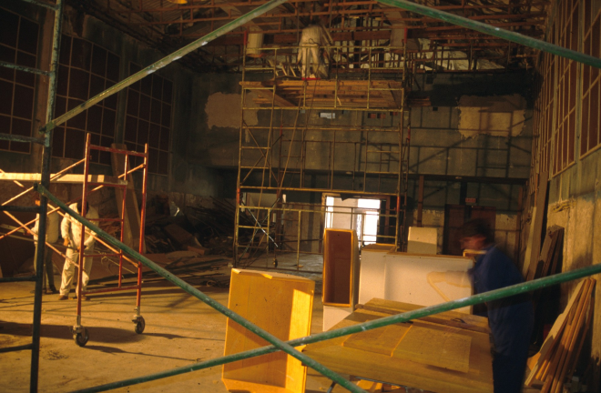 Obres de restauració del local de la Societat Recreativa Unió Maçanetenca.