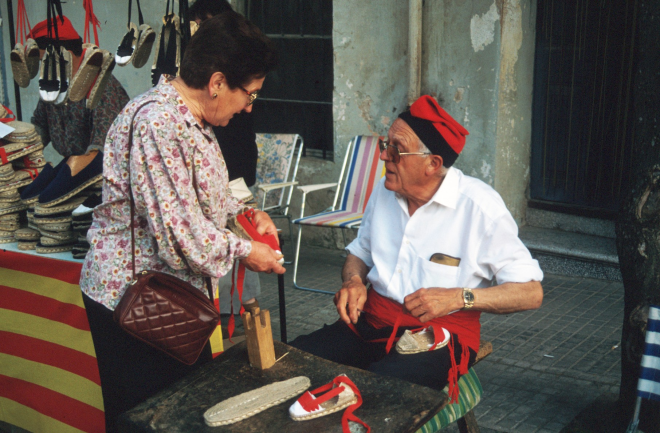 Fira artesanal de Maçanet. L'artesà esperdanyer Agustí Xarbau, 
