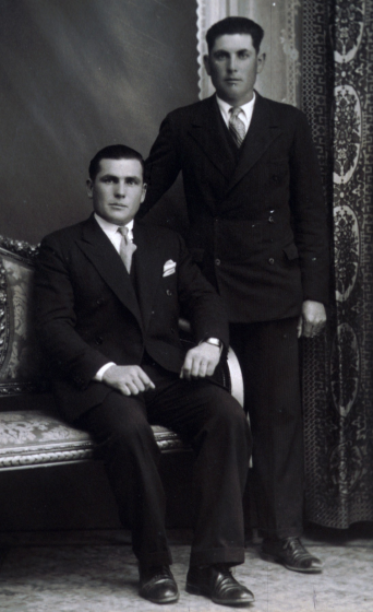 Els germans Lluis i Joan Munsó Esqueu veins de Maçanet de la Selva , o sigui els nois de Can Xeu