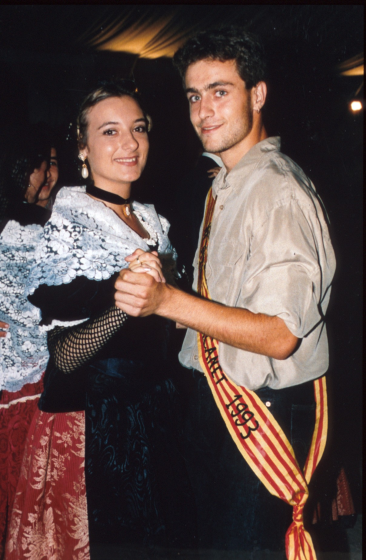 Festa Major de Tordera. L'hereu de Maçanet del 93 - Jordi Selva - a l'elecció de l'hereu de Tordera ballant amb una candidata de la pubilla del poble esmentat.