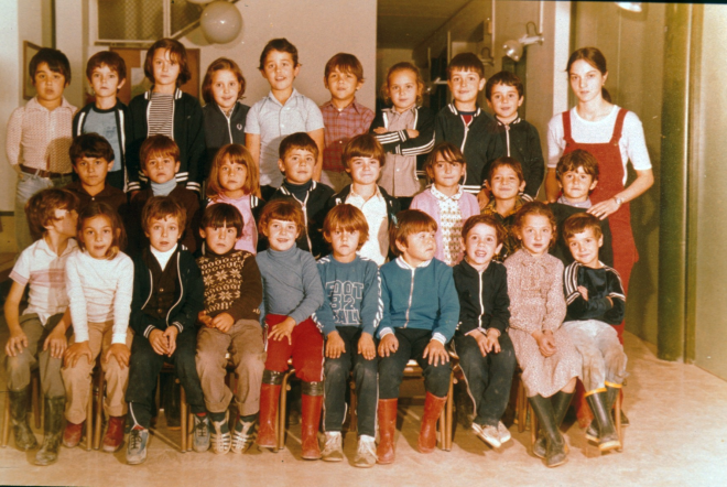 Javier Lor, Jordi Codina, Carmen Tardio, Esther Ruiz, Rafa Alfaya, Diego Peña, Marta Artigas, ? , Josep M Vila, mestra ? , Rafa Sillero, Miquel Munsó, Ramona Valiente, Salvi ?, Xavier Roca, Dolors Bayona, David Diví, Juanjo Machado, ? , Jordi Selva, ? , ?. M Jesus Valiente, Javi Rodriguez, ? , Joan Carreras, Irene Bosch, Dani Lozano