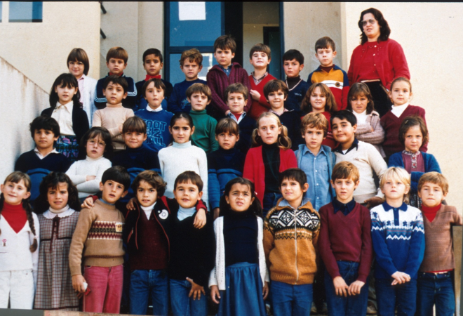 Esther Martínez, Miquel Munsó, Eduard Poch, Dani Soms, Josep Roca, Xavier Roca, Pere Clopés, Dani Garcia, M Dolors ? (mestra), 

Carmen Tardio, Diego Peña, Lino Gonzalez, Albert Selva, Albert Guerra, Jordi Codina, Eva Pradas, Esther Ruiz, Marta Artigas.

Rafel Sillero, Susana Berruezo, Ramona Valiente, Dolors Bayona, M Jesus Valiente, M Angels Rubio, Xavier Bosch, Xavier Lor, Irene Bosh

Eva Lopez, Olga Rodriguez, Juanjo Machado, Jordi Flores, Mauricio Blacno, Laura Tenas, Jordi Diví, Josep Reyner, Elisa Muller, Marc Casas.