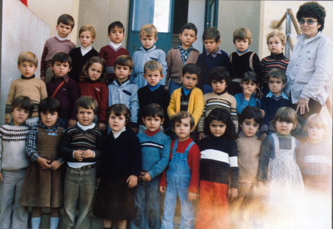 Josep Roca, Josep Reyner, Eduard Poch, Dani Soms, Rafel Alfaya, Salvi ?, Xavi Bosch, mestra ?

Marc Casas, Jordi Vergés, Eva Pradas, Miquel Munsó, Xavi Rodriguez, Antonio Lor, Olga Rodríguez, Pepi Peña, Jordi Flores.

? , Laura Tenas, Jordi Selva, ? , David Divi, Dani Lozano, Susana Mesa, Josep m Vila i Elisa Muller.
