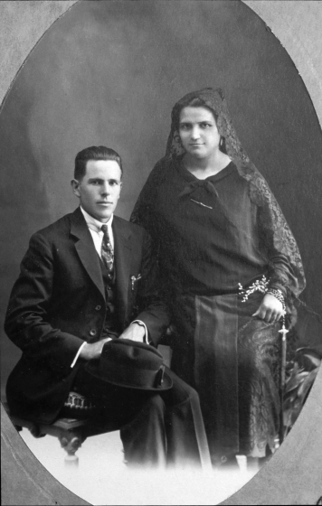 Matrimoni ella era de Can Garriga, Rosa Quintana. El nom d'ell desconegut.