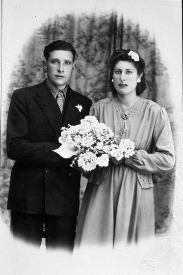 Casament de Miquel Batallé i Maria Torrent, masovers de Can Bruno. Més tard residiren a la vila de Maçanet.
