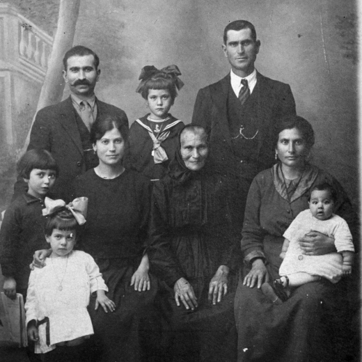 Retrat familiar de Can Xarbau de pagès, la família Aymerich
