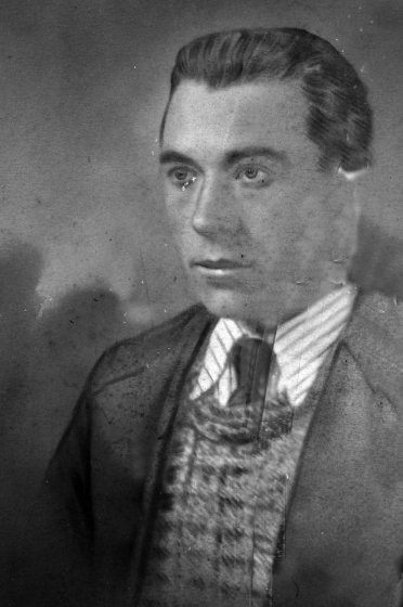 Retrat de Jaume Brucet amb la dedicatòria:

