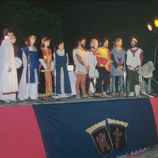 Sopar medieval al Castell de Torcafelló. El grup d'animació actuant durant el sopar.
