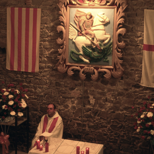 Festa de Sant Jordi. El Rector Mn Josep Puig celebrant la missa a la Festa de Sant Jordi