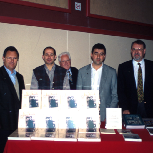En Lluís Soler, en Joan Romaguera, en Martí Tomàs, en Josep Costa i en Narcís Vilella, tots de la Junta Directiva del Taller d'història el dia de la presentació del llibre de Fargnoli.