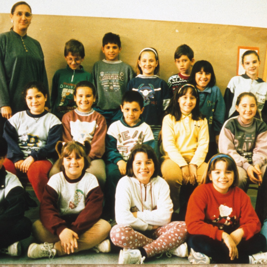 4rt Grup A:


Julià Clopès, Joan M Cortés, Nerea Cuartero, Jonathan Linares, Nuria Luque, Roser Marti Vidal, Estefania Mendoza, Jessica Mesa, Carles Perez, Anna Perez, Laura Poch Pla, Mario Rodriguez, Montserrat Serra Martí, Silvia Toledo Bagué, Lidia Vallribera, Cristina Velasco.

Tutora: Pilar de Bolós i Canal.