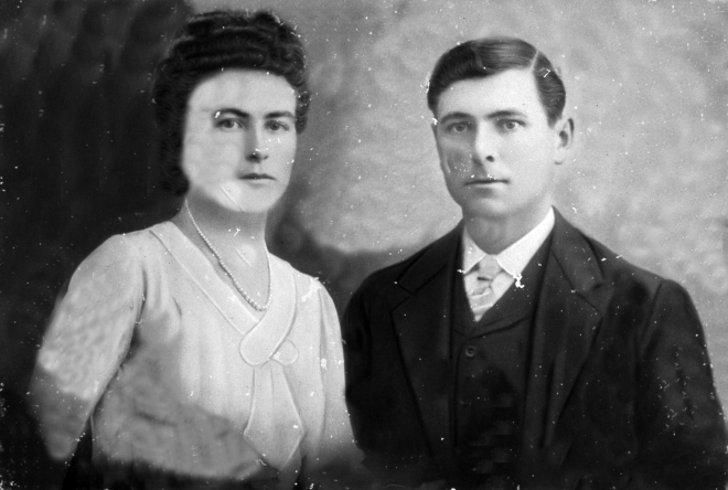 Foto de casament de Joan Artigas Juanhuix i Dolors Vilella