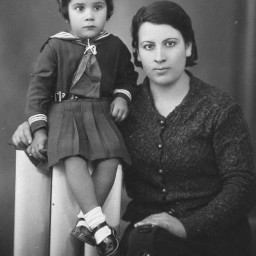 Maria Martinell amb la seva filla Josefina Zumalla