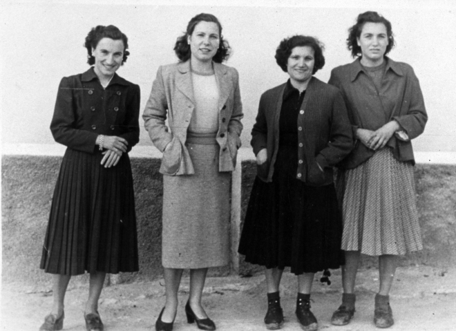 Les quatre germanes Reyner Tarres filles de can Dot.

D'esquerra a dreta la Cinta, la Consol, l'Angelita i la Carme