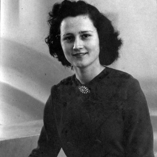 La Maria de la rectoria filla de la Sra. Laura, majordoma de Mn Narcis Tabarner, rector de Martorell. Aquesta jove es deia Maria Pujolras Icart.
