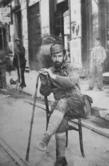 L'Enric Surós Pagès en el Front de Madrid quan la Guerra Civil. Era l'hereu de Can Bosch de Martorell