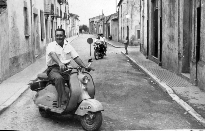 En Miquel Nadal amb la seva moto 