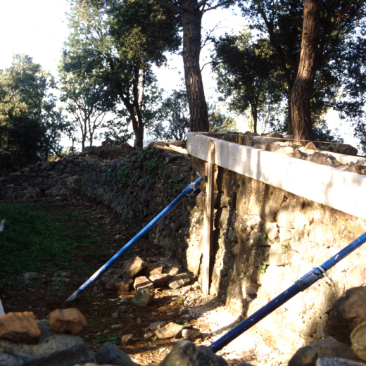 Reconstrucció dels murs exteriors del Castell de Torcafelló
