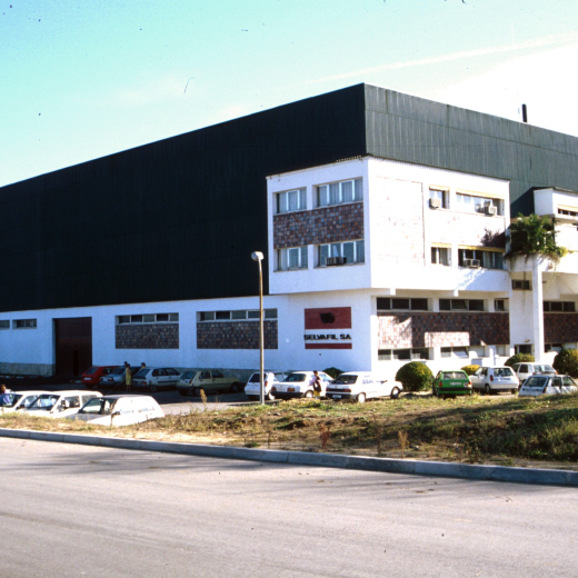 La fàbrica tèxtil de filatures Selvafil SA al polígon industrial Puigtió