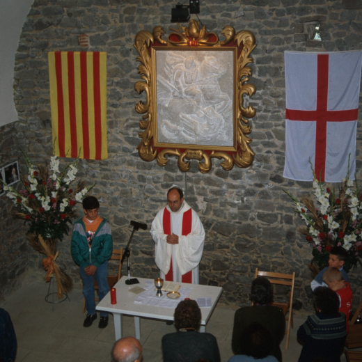 la missa de l'aplec oficiada per Mn Josep Puig rector de Maçanet de la Selva