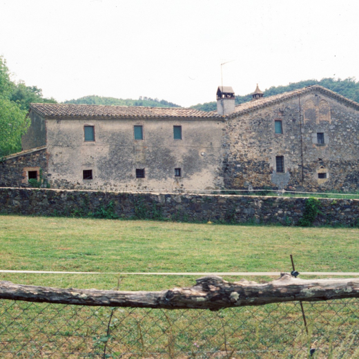 Can Carbonell, masia situada prop de Santa Ceclina, terme municipal de Caldes de Malavella, fou també residència de la família Ciurana durant alguns anys de principis del segle XX