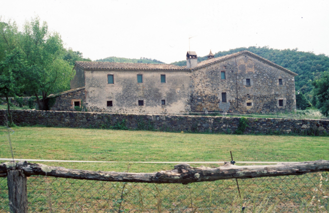 Can Carbonell, masia situada prop de Santa Ceclina, terme municipal de Caldes de Malavella, fou també residència de la família Ciurana durant alguns anys de principis del segle XX
