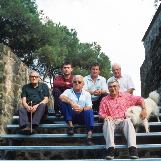 Grup de gent del taller d'història que a través d'anys de dedicació i perseverància han pogut veure realitzada la seva il·lusió de recuperar el conjunt de les restes del Castell de Torcafelló i la seva Capella de Sant Jordi.

D'esquerra a dreta: Jordi Vergés, Josep Soler, i Martí Tomàs a dalt; Josep Reyner, Xavier Vergés, i Juli Campeny a baix, a l'escala metàlica que dóna accés a la plaça. Última realització per ara.