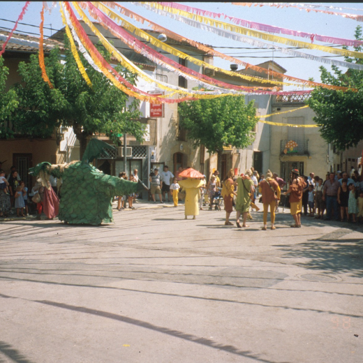 plaça de l'Església de Maçanet, Cercavila per la Festa Major
