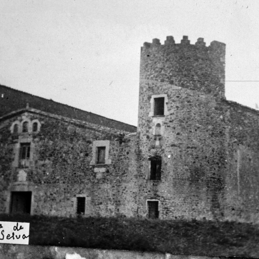 Foto panoràmica de l'antiga fortalesa Torre de Cartellà