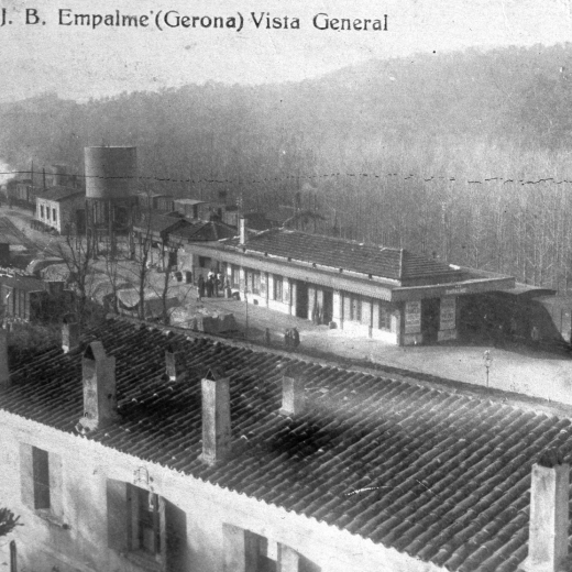 Vista general de l'estació de Maçanet - Massanes coneguda abans com l'Empalma tal com era abans de fer les reformes.