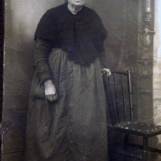 Narcisa Serra Jofre l'àvia de Cal Ros anomenada la 