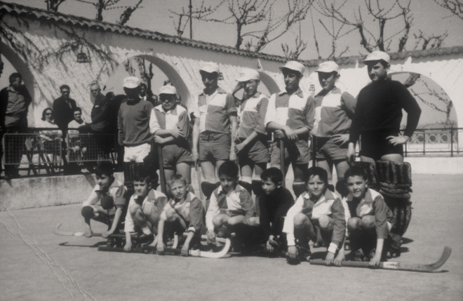Fila de dalt: Alfons Suris, Josep Bancells, Alfons Soms, Lluís Quellos, Angel Risec, Josep Bosch i Pere Serra.

Segona fila: Jordi Tomàs, Joan Aymerich, Josep Pons, Ernest Colomà, Agustí Mesa, Jacob Mesa i Josep Figueras.