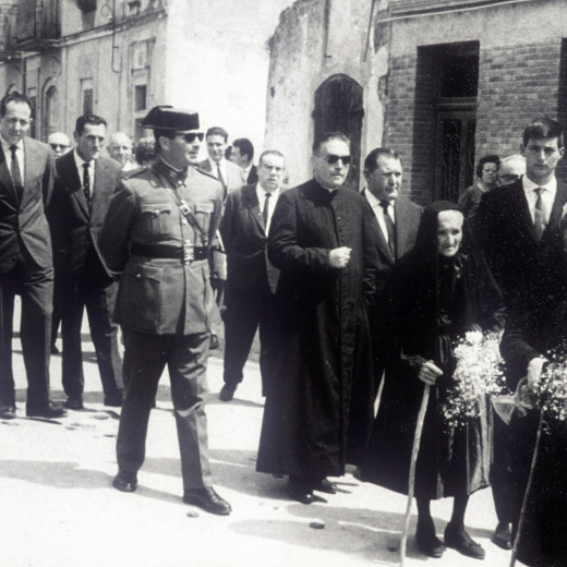 Festa de la vellesa, la comitiva d'autoritats que presideixen la Festa