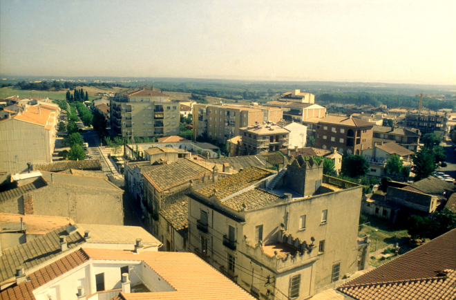 Vista urbana de dalt del campanar.