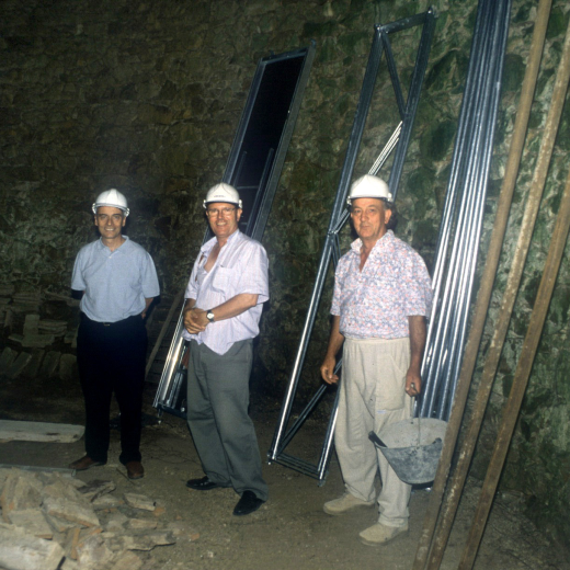 Interior amb l'arquitecte Bosch, Narcís Vilella i Joan Machado.