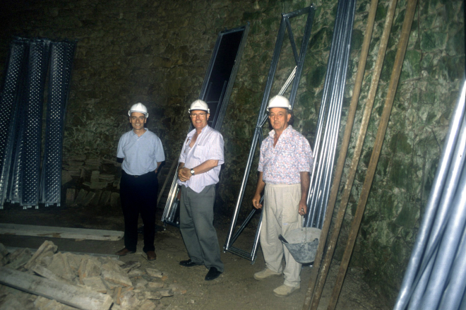 Interior amb l'arquitecte Bosch, Narcís Vilella i Joan Machado.