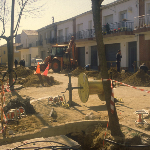 Obres de reforma del carrer Pirineus.