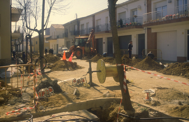 Obres de reforma del carrer Pirineus.