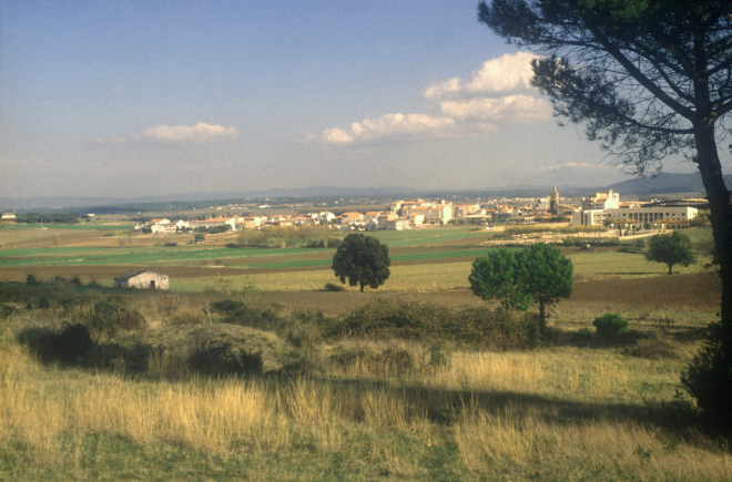 Vista panoràmica de la vista de Maçanet des del turó de can Figueres.