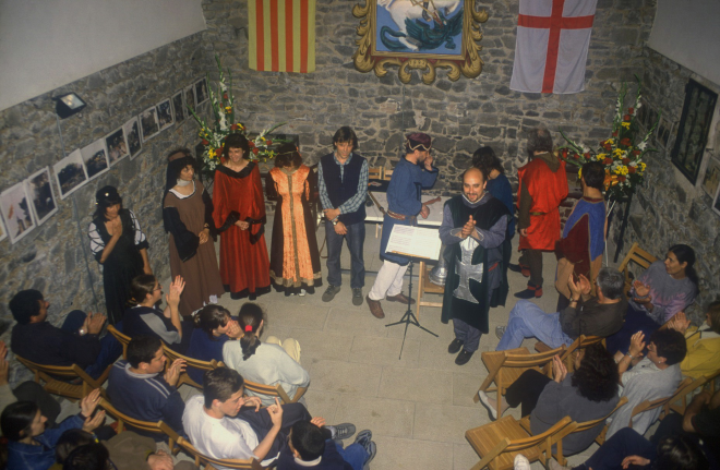 Detall del concert de música medieval que es celebra a la capella de Sant Jordi.