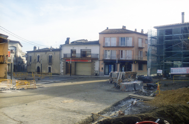 Treballs de remuneració i modernització de la plaça de l'església.