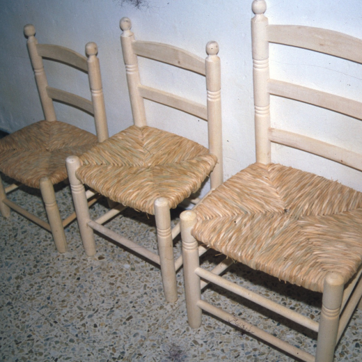 Típiques cadieres de balca de fabricació industrial