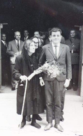 Festa de la vellesa.
Dolors Orench Turbany, amb Quim Serra