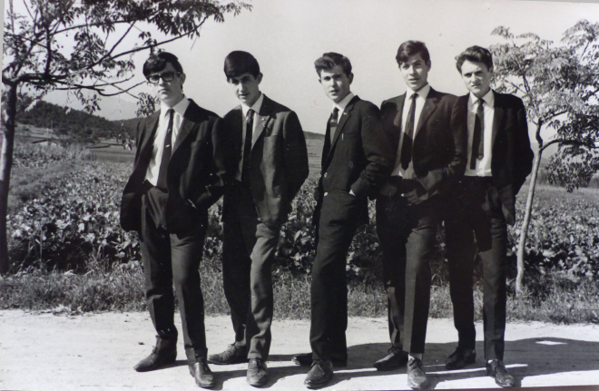 Conjunt musical els Thiler's.
Angel Maresma, Jordi Roura, Quim Bosch, Lluis Valentí, Tomas Reyner