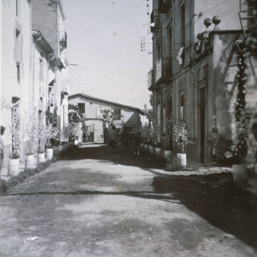 Verge de Fàtima; detall del carrer Emili Linàs, avui (2002) avinguda de Catalunya.