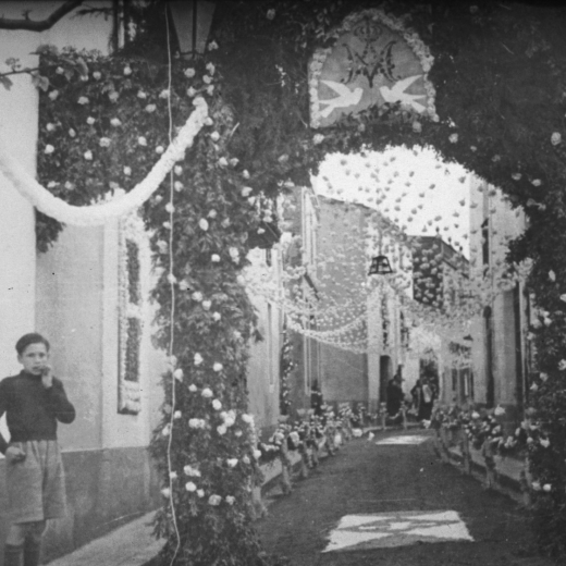 Altre detall del carrer Sant Sebastià vist des de la plaça