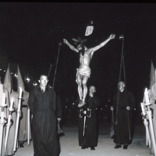 Processó del Divendres Sant. Els portants del Sant Crist, Jaume Codina, Josep Baltrons i Emili Planas.