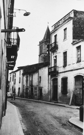 El carrer Emili Llinàs, avui avinguda de Catalunya amb tot un seguit de cases que més tard foren restaurades i modernitzades.